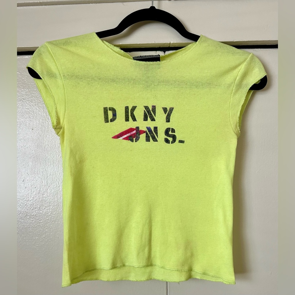Vintage Y2K DKNY cropped tee
